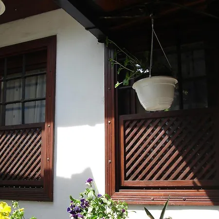 Prenociste Zan Konukevi