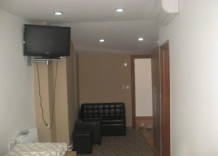 Prenociste Zan Konukevi