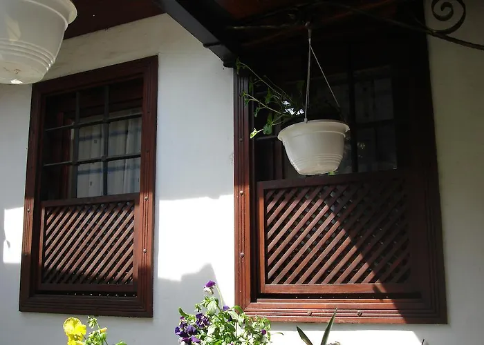 Prenociste Zan Konukevi